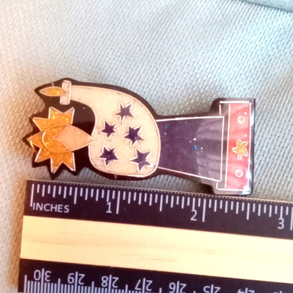 ARTIST MADE STATUE OF LIBERTY 🗽 PIN. - Picture 3 of 4
